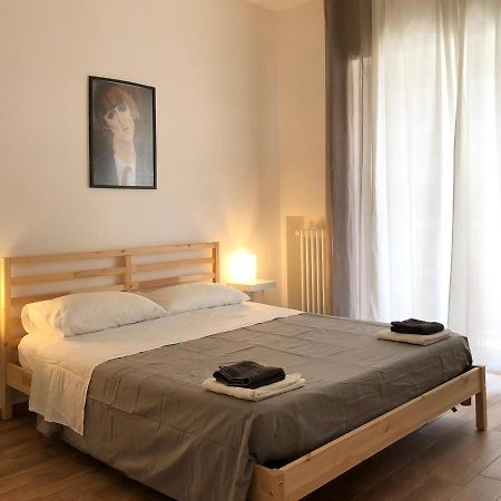 Italien chic, camera con bagni condivisi Bari Esterno foto